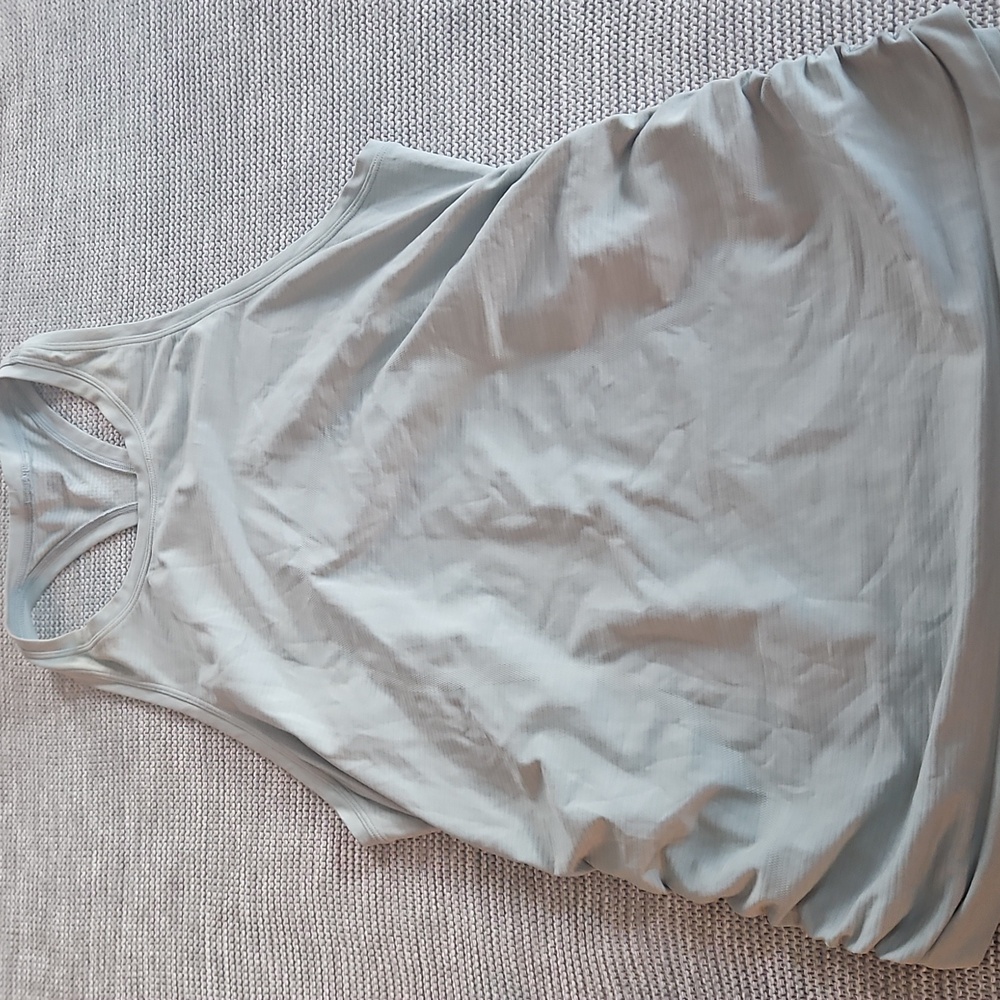 Lululemon Light Gray Racerback Tank Top - Size Medium